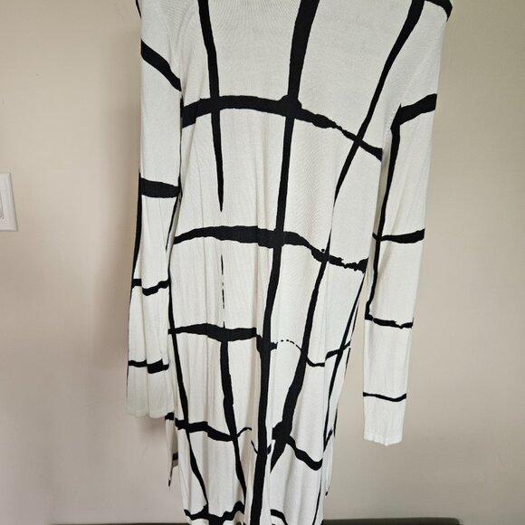 Window pane patterned open cardigan - Picture 3 of 8